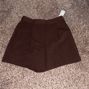 Abercrombie new with tags size medium tailored shorts